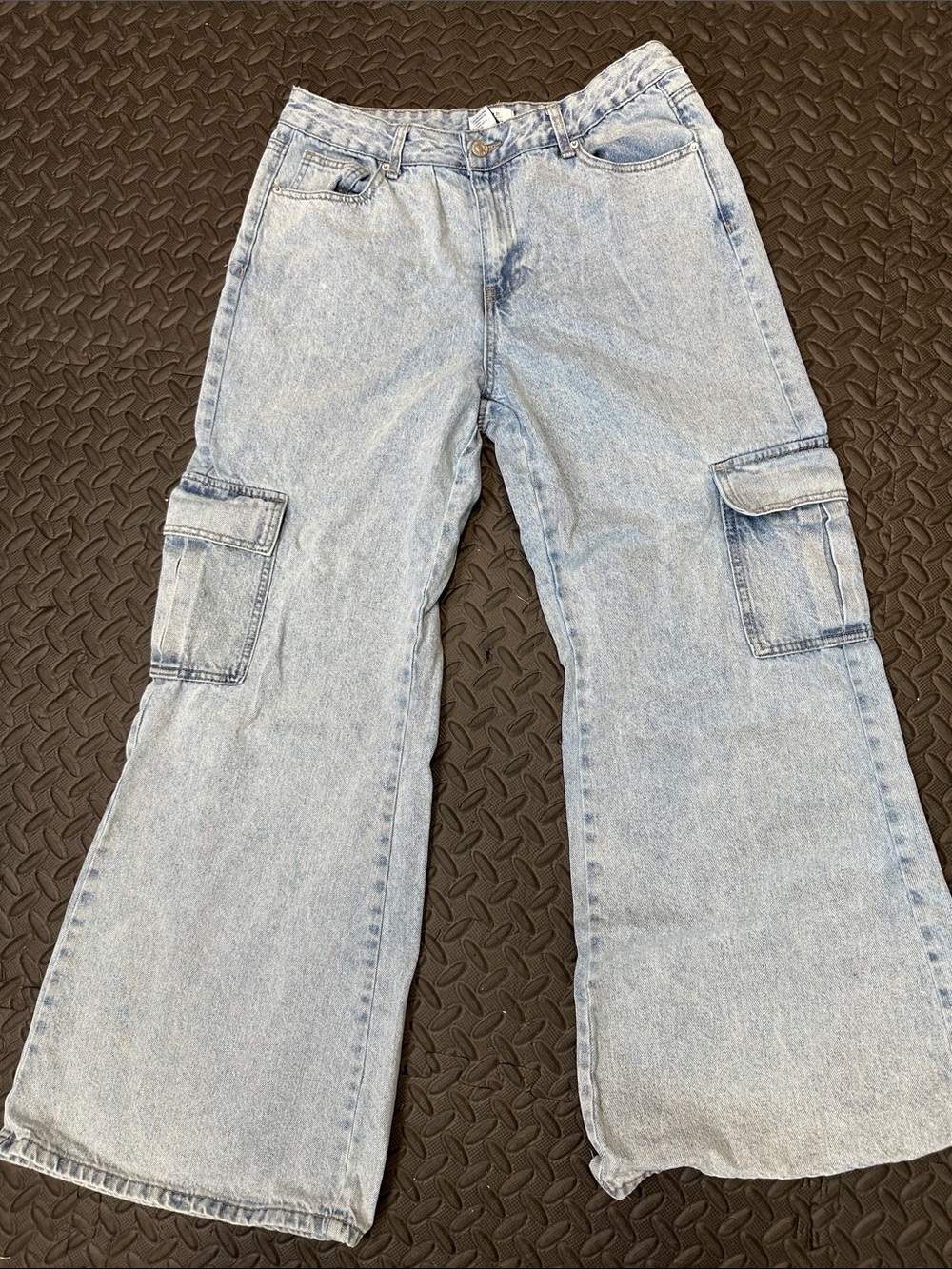 Forever 21 Light Blue Bootcut Cargo Jeans - Women's